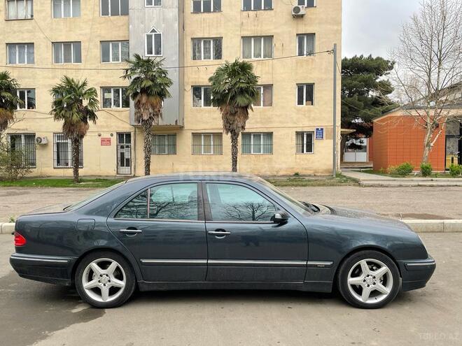 Mercedes E 240 1999, 220,000 km - 2.4 l - Gəncə