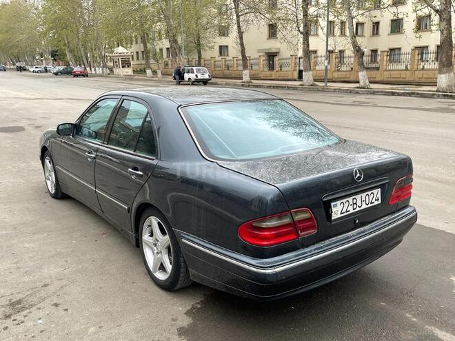 Mercedes E 240 1999, 220,000 km - 2.4 l - Gəncə