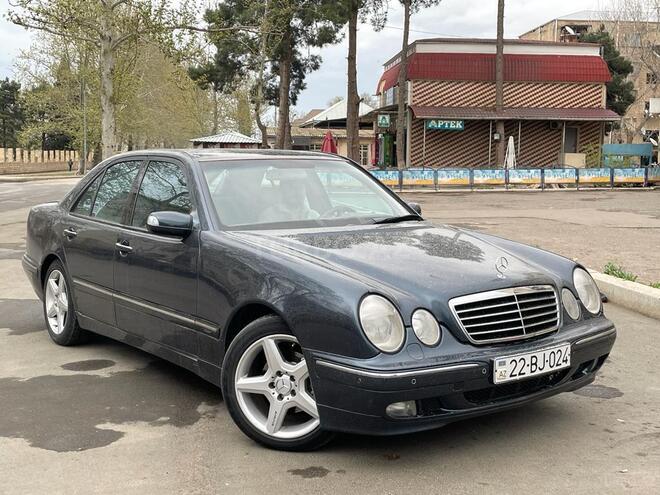 Mercedes E 240 1999, 220,000 km - 2.4 l - Gəncə
