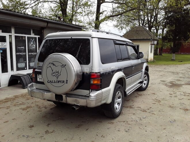 Mitsubishi Pajero 1993, 576,645 km - 2.8 л - Astara