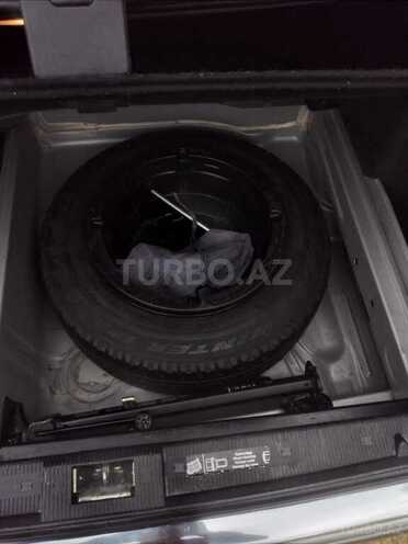 Mercedes E 240 1998, 254,000 km - 2.4 l - Masallı