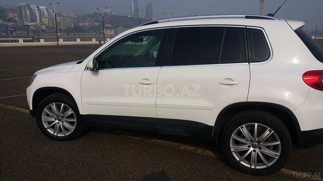 Volkswagen Tiguan 2010, 146,000 km - 2.0 л - Bakı