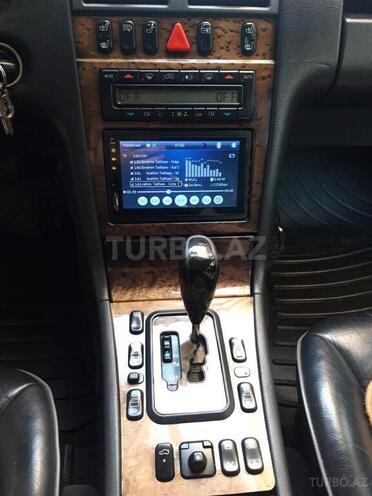 Mercedes E 220 2001, 410,000 km - 2.2 l - Bakı