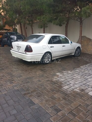 Mercedes C 220 1995, 999,000 km - 2.2 l - Bakı