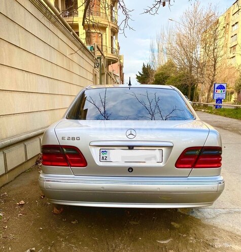 Mercedes E 280 1999, 264,000 km - 2.8 l - Bakı