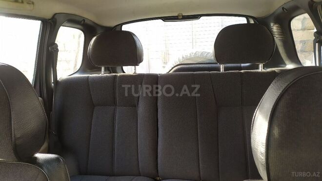 Chevrolet Niva 2005, 385,000 km - 1.7 l - Qusar