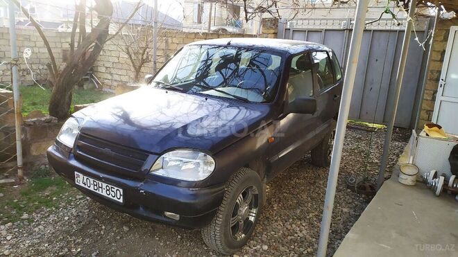 Chevrolet Niva 2005, 385,000 km - 1.7 l - Qusar