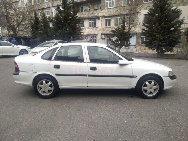 Opel Vectra 1998, 359,000 km - 1.8 l - Bakı