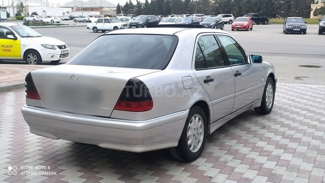 Mercedes C 220 1999, 280,000 km - 2.2 л - Bakı