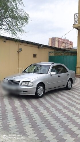 Mercedes C 220 1999, 280,000 km - 2.2 л - Bakı
