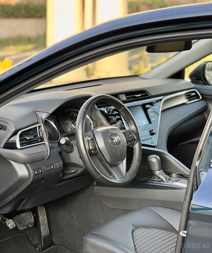 Toyota Camry 2018, 59,700 km - 2.5 л - Bakı