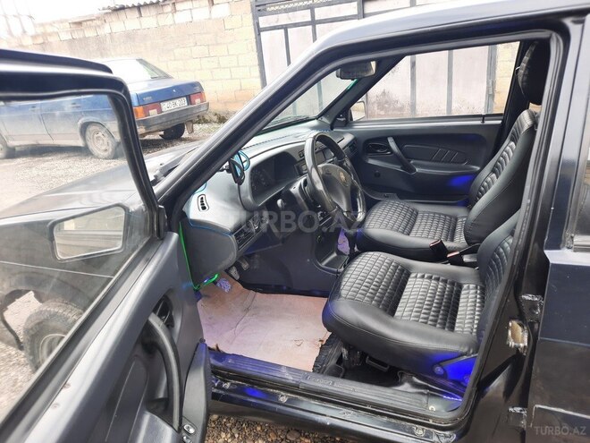 LADA (VAZ) 2115 2004, 38,000 km - 1.6 l - Quba
