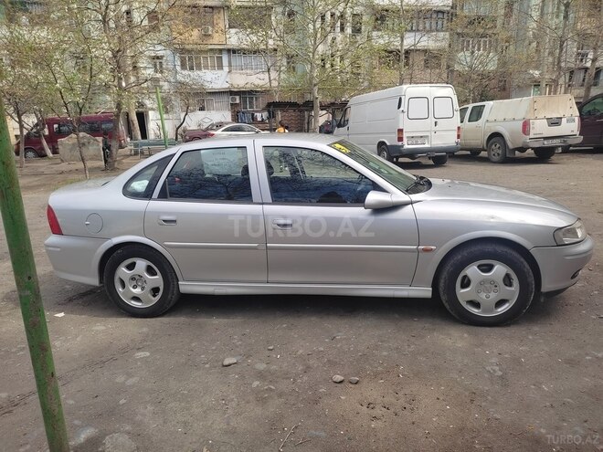 Opel Vectra 1999, 335,500 km - 2.0 l - Gəncə