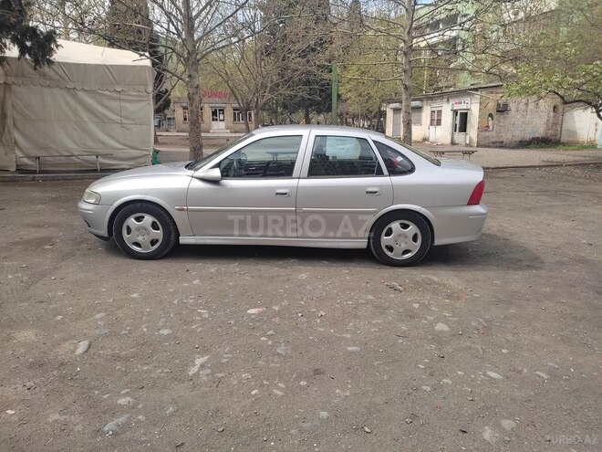 Opel Vectra 1999, 335,500 km - 2.0 l - Gəncə