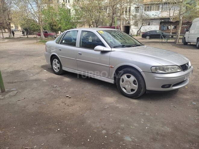 Opel Vectra 1999, 335,500 km - 2.0 l - Gəncə