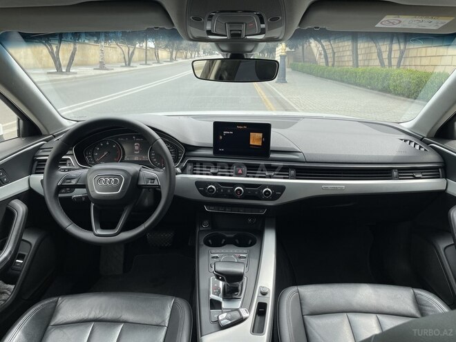 Audi A4 2017, 140,000 km - 2.0 л - Bakı