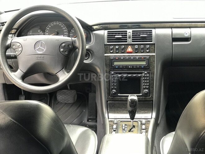 Mercedes E 320 2001, 293,533 km - 3.2 l - Bakı