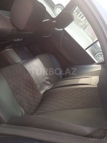 Mercedes E 220 2000, 555,000 km - 2.2 l - Bakı