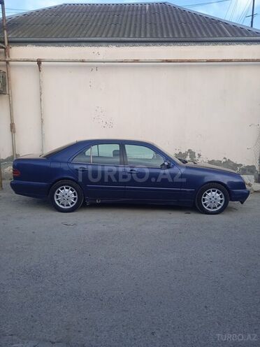 Mercedes E 220 2000, 555,000 km - 2.2 l - Bakı