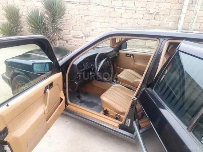 Mercedes 190 1992, 250,000 km - 2.3 l - Bakı