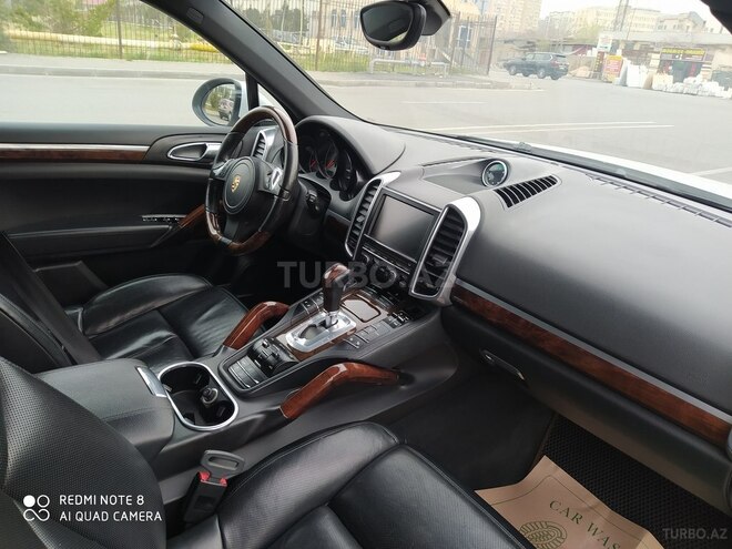 Porsche Cayenne 2013, 217,000 km - 4.6 l - Bakı