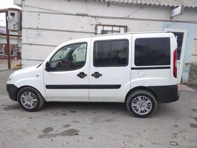 Fiat Doblo 2009, 254,363 km - 1.4 l - Bakı