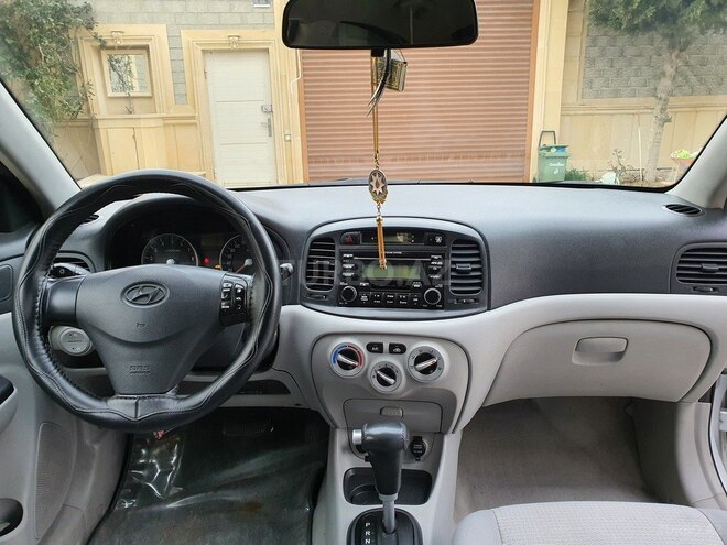 Hyundai Accent 2008, 200,000 km - 1.6 l - Bakı