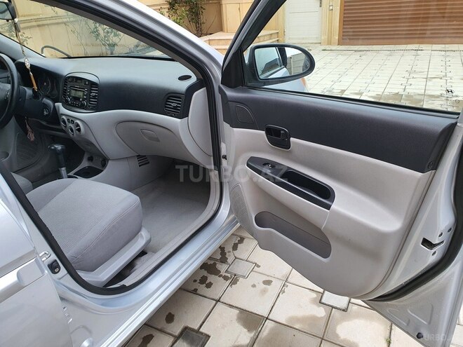 Hyundai Accent 2008, 200,000 km - 1.6 l - Bakı