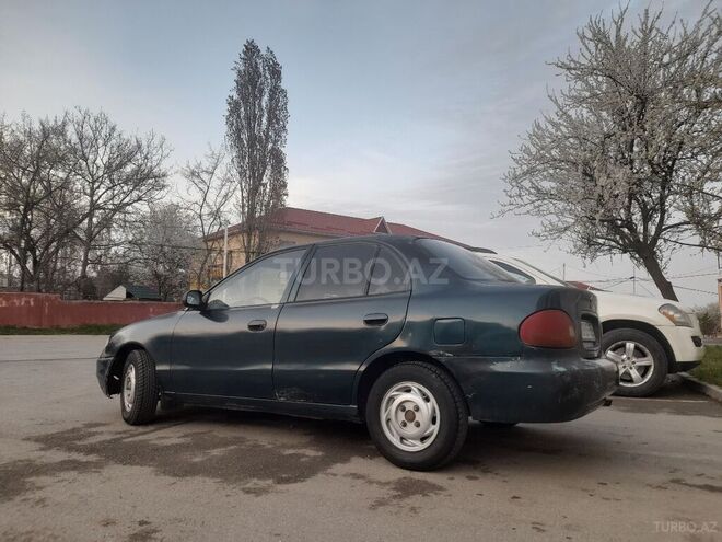 Hyundai Accent 1995, 400,000 km - 1.5 l - Qusar