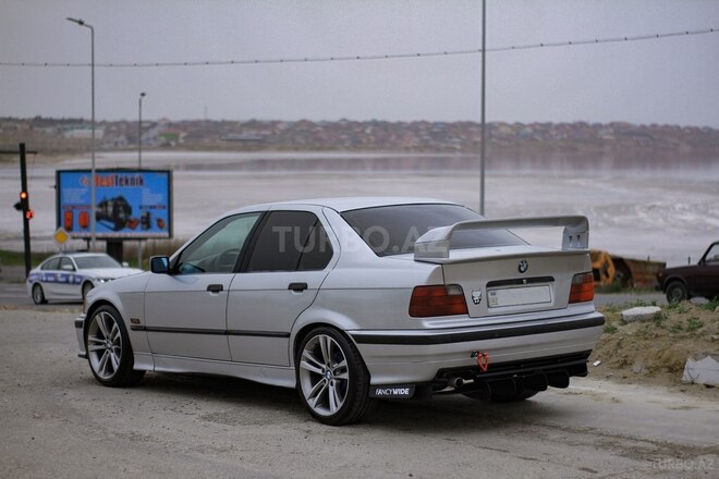 BMW 318 1996, 300,000 km - 1.8 l - Bakı