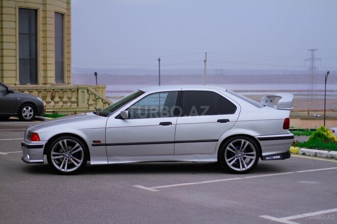 BMW 318 1996, 300,000 km - 1.8 l - Bakı