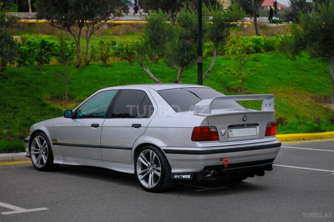 BMW 318 1996, 300,000 km - 1.8 l - Bakı