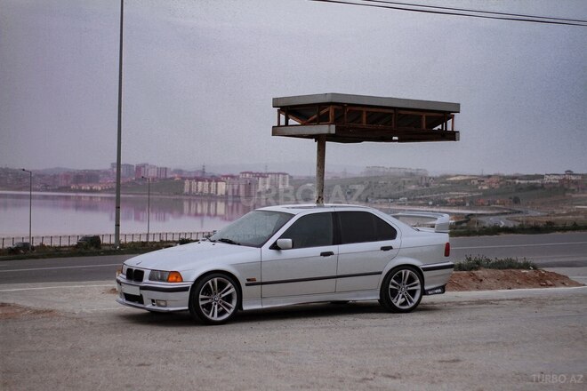 BMW 318 1996, 300,000 km - 1.8 l - Bakı