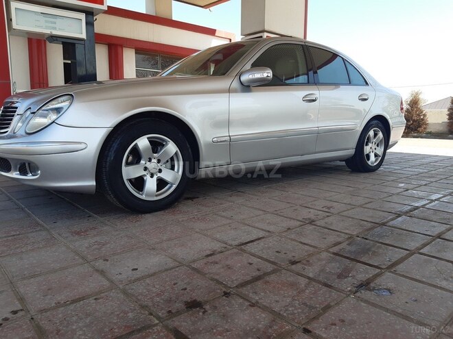 Mercedes E 240 2005, 178,000 km - 2.6 l - Gəncə