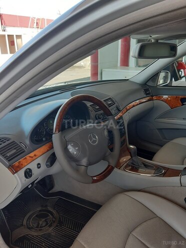Mercedes E 240 2005, 178,000 km - 2.6 l - Gəncə