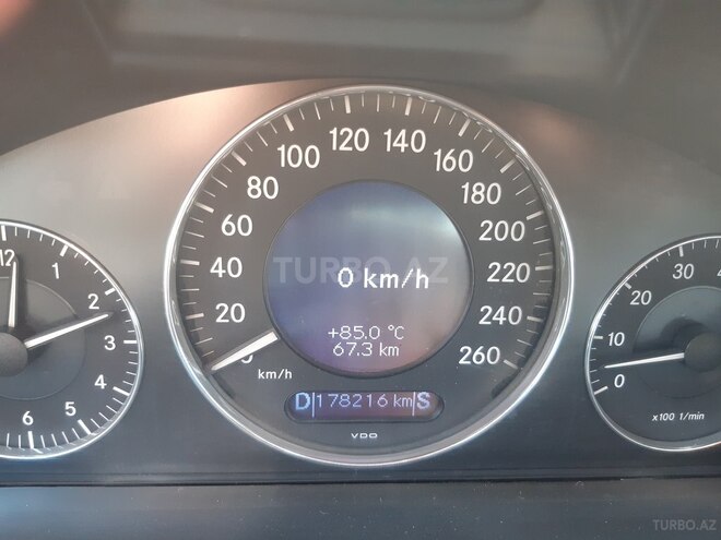 Mercedes E 240 2005, 178,000 km - 2.6 l - Gəncə