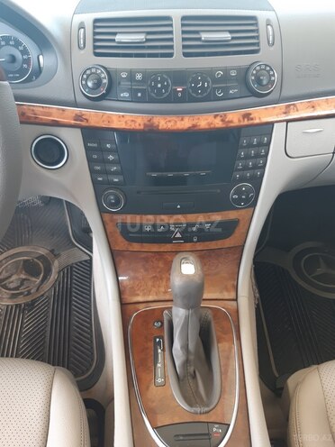 Mercedes E 240 2005, 178,000 km - 2.6 l - Gəncə