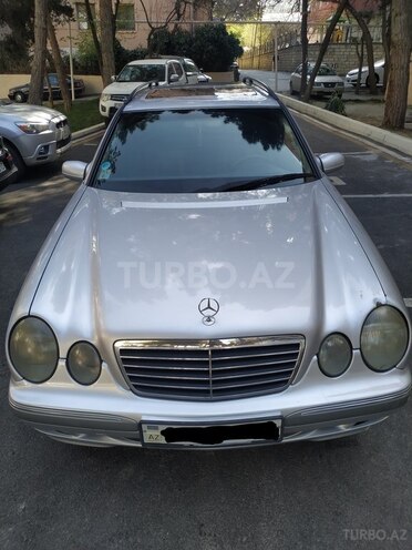 Mercedes E 240 2000, 275,000 km - 2.4 l - Bakı