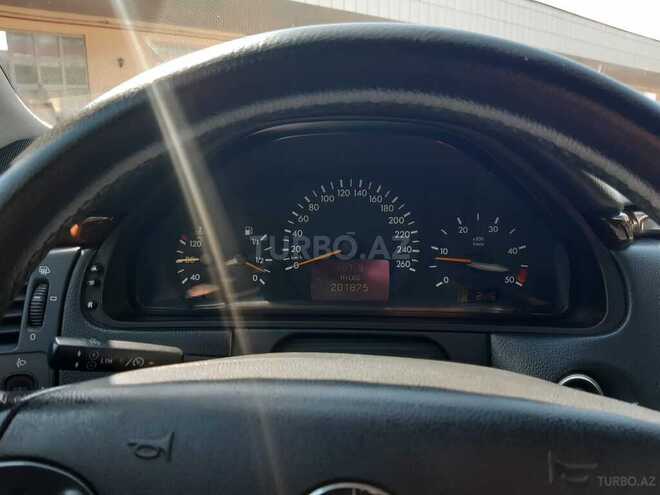 Mercedes C 220 2000, 318,899 km - 2.2 л - İmişli