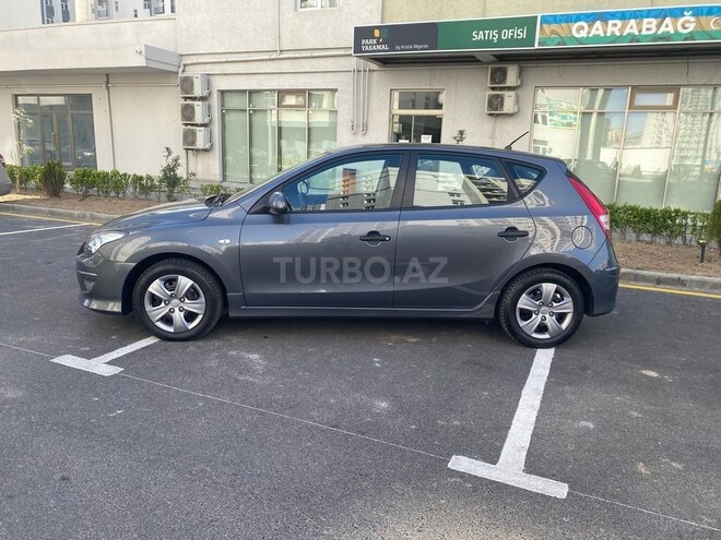 Hyundai i30 2011, 185,000 km - 1.4 l - Bakı