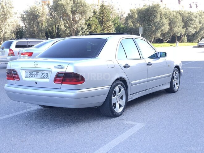 Mercedes E 220 1998, 539,000 km - 2.2 l - Bakı