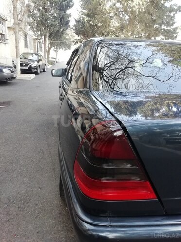 Mercedes C 180 1997, 200,000 km - 1.8 l - Bakı