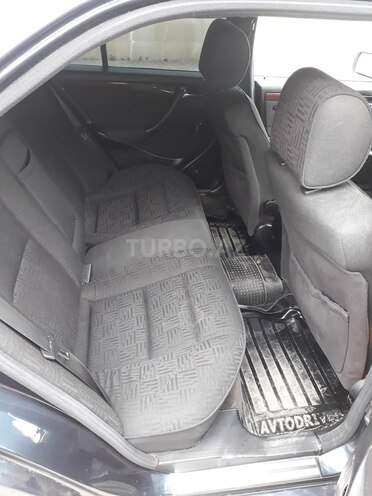 Mercedes C 240 1999, 250,000 km - 2.4 l - Qusar