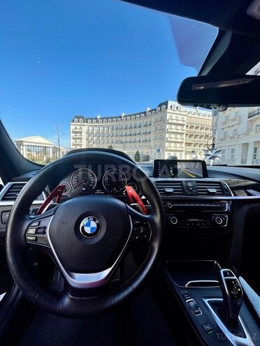 BMW 330 2018, 60,000 km - 2.0 л - Bakı