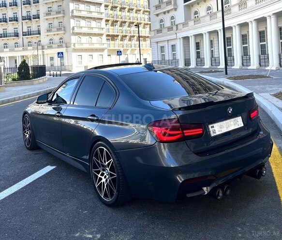 BMW 330 2018, 60,000 km - 2.0 л - Bakı