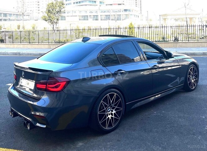 BMW 330 2018, 60,000 km - 2.0 л - Bakı
