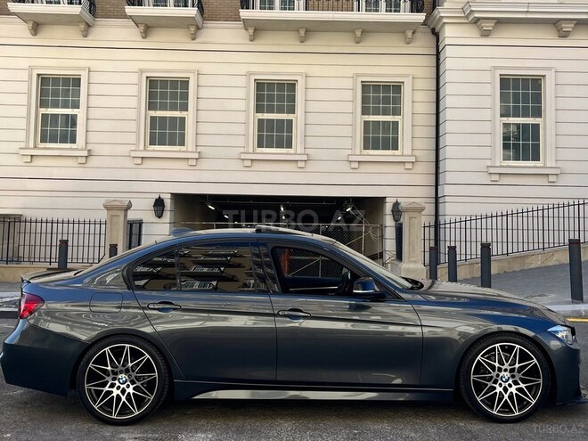 BMW 330 2018, 60,000 km - 2.0 л - Bakı