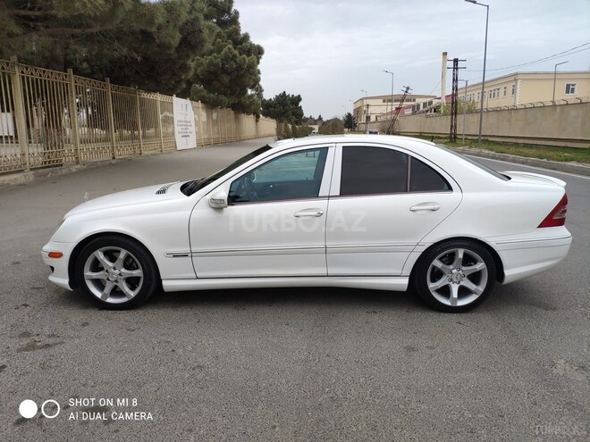 Mercedes C 230 2006, 260,000 km - 2.5 l - Bakı