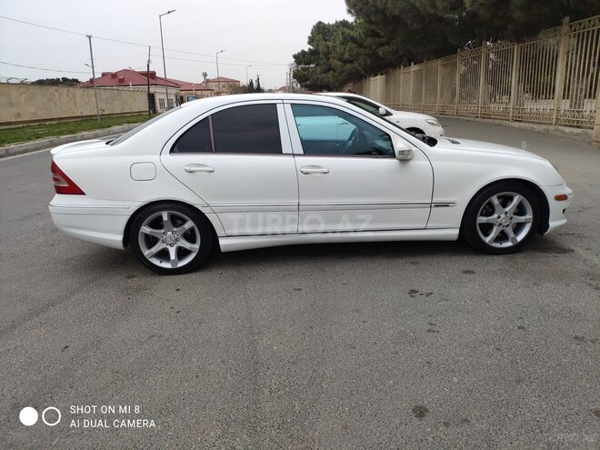 Mercedes C 230 2006, 260,000 km - 2.5 l - Bakı