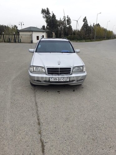 Mercedes C 220 2000, 423,341 km - 2.2 l - Bakı